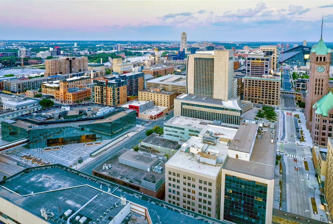 Home2 Suites By Hilton Minneapolis Downtown エクステリア 写真